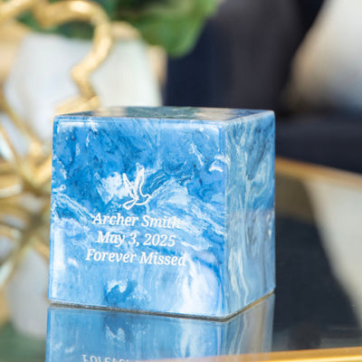 Aurora Keepsake Cube Urn - Natural Grace