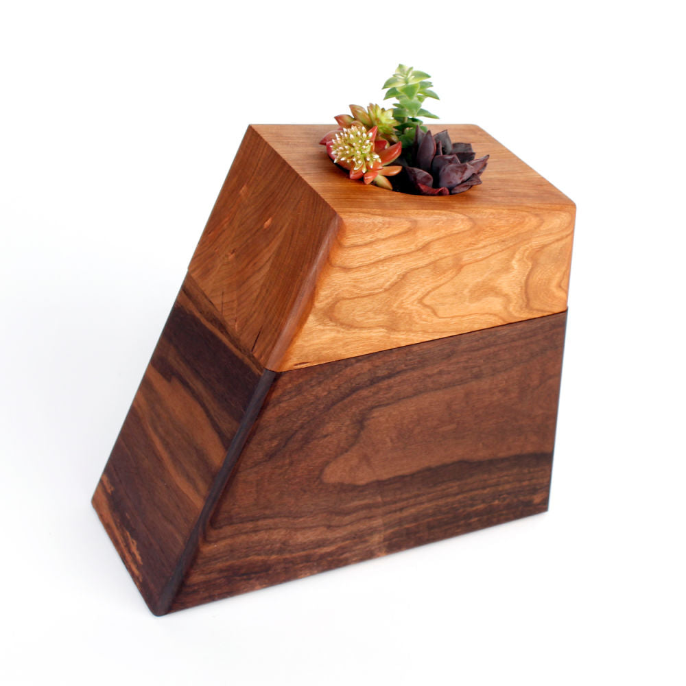 The Living Urn Planter™ - Be a Tree Cremation